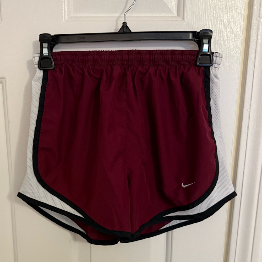 Maroon Nike Dri-FIT lined shorts, Size S